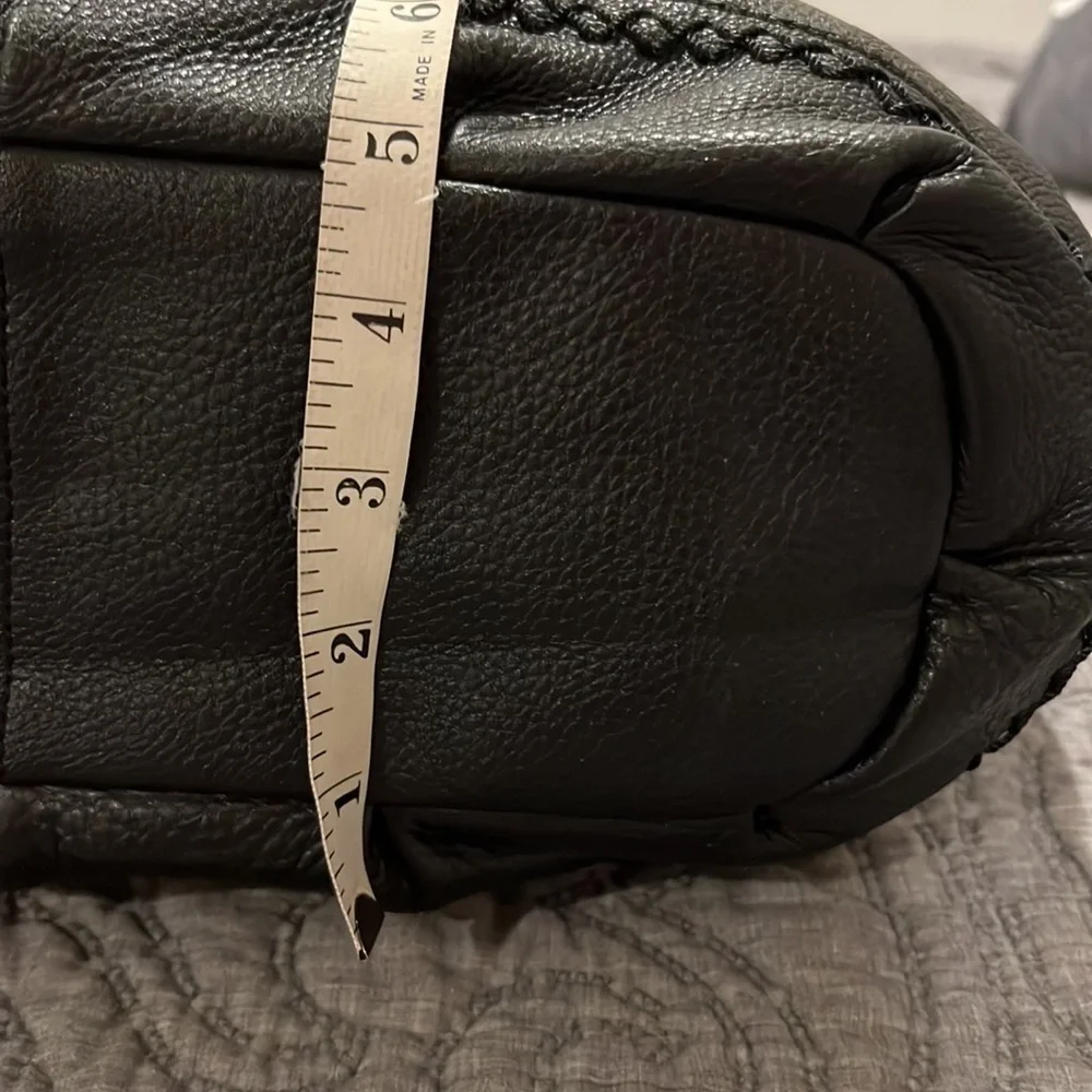 The SAK Womens Black Soft Leather Shoulder Bag - Picture 9 of 13